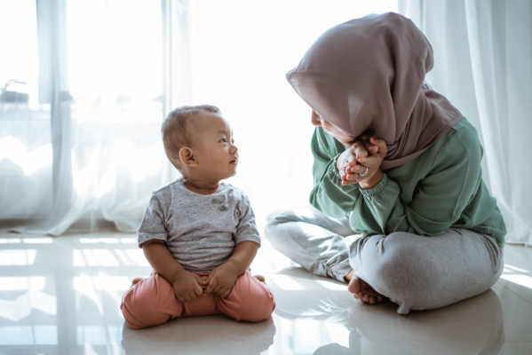 Pentingnya orang tua mengajarkan balita cara mengenali dan mengelola emosi.